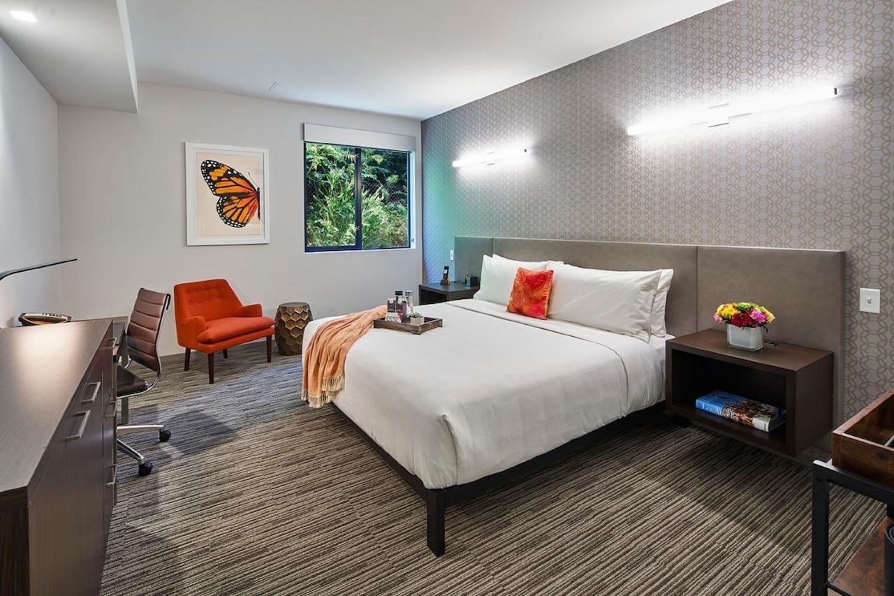 Mariposa 3* Los Angeles